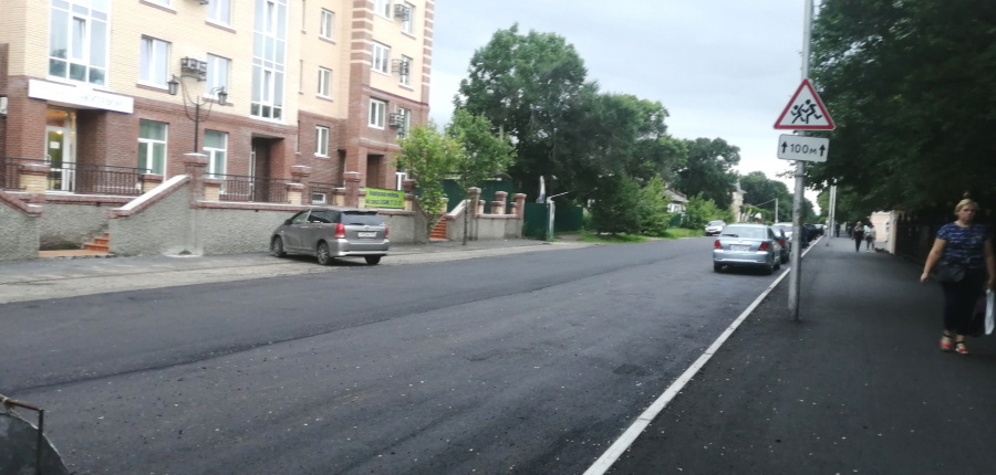 Более 11500 квадратных метров дороги заасфальтируют на улице Володарского