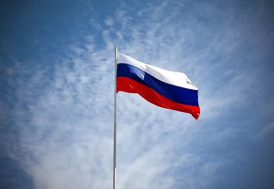 Жителей Уссурийска приглашают принять участие в акции «Цвета Российского флага»